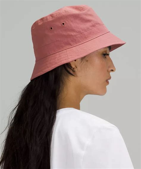 Bucket Hats for Women .